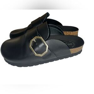 Bio Green Leather Soft Memory FoamPlatform Clogs size 9